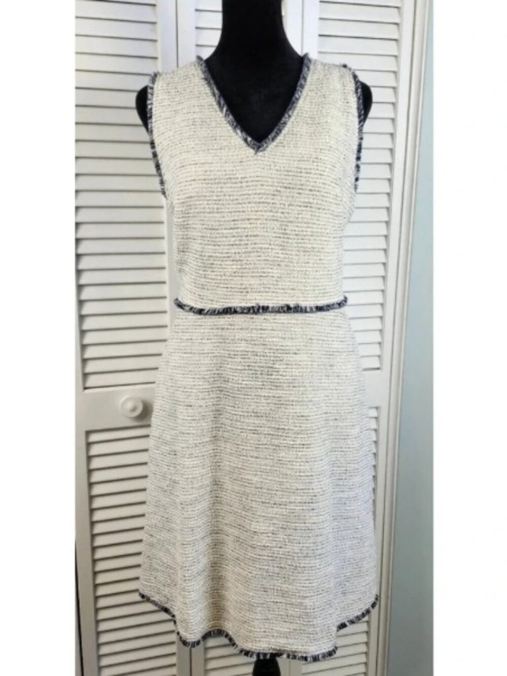 Loft Tweed Dress size 8 Soft Neutral Blue Preppy Workwear NWT $110